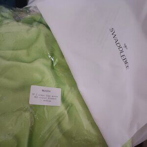 MinkyBee Stroller blanket in Lime Green